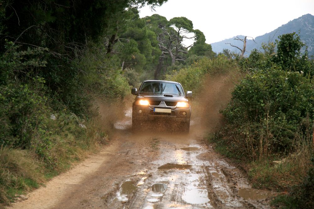 Discover remote areas with car rentals